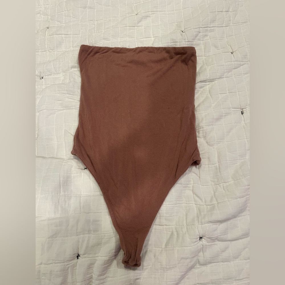 Naked wardrobe